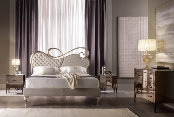 Classic upholstered bed with wrought iron details Chopin by Cantori