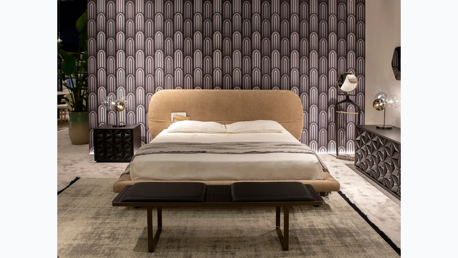 Velvet bed with Dan headboard by Tonin Casa
