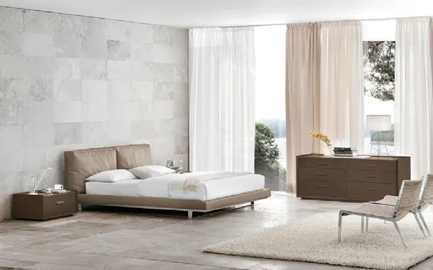 Leather bed with padded headboard Echo by Alivar