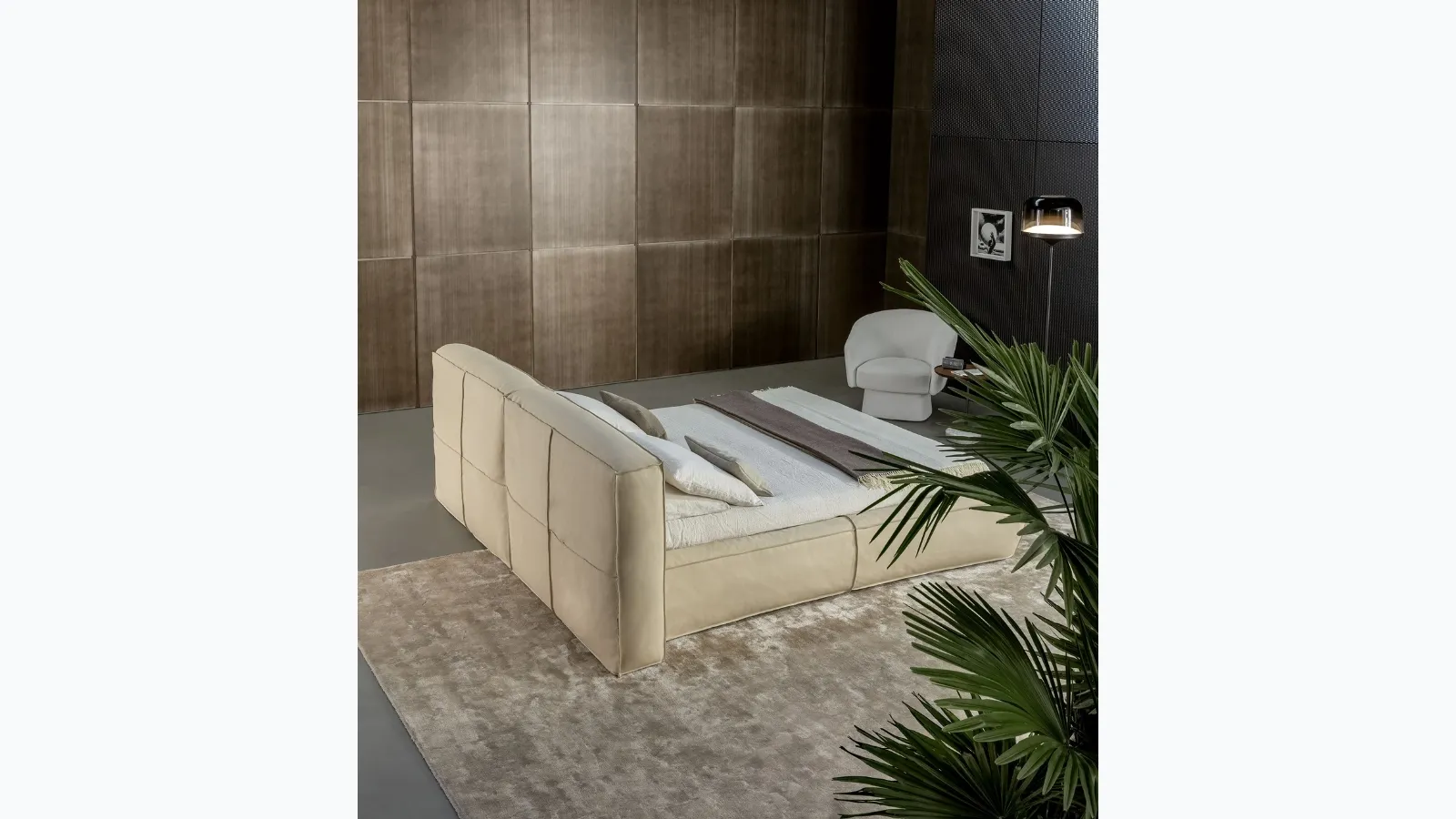 Bonaldo's leather Fluff bed