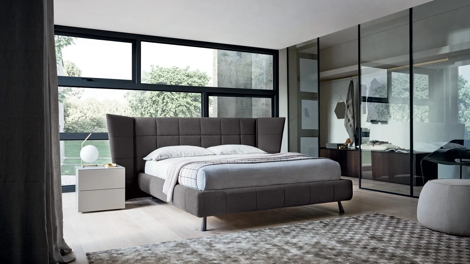 Bed with important quilted headboard Gaber by Felis