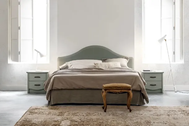 Double bed Gendarme in lacquered wood by Callesella.