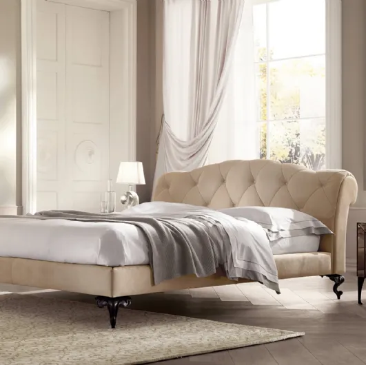 Bed with padded and quilted headboard George by Cantori.