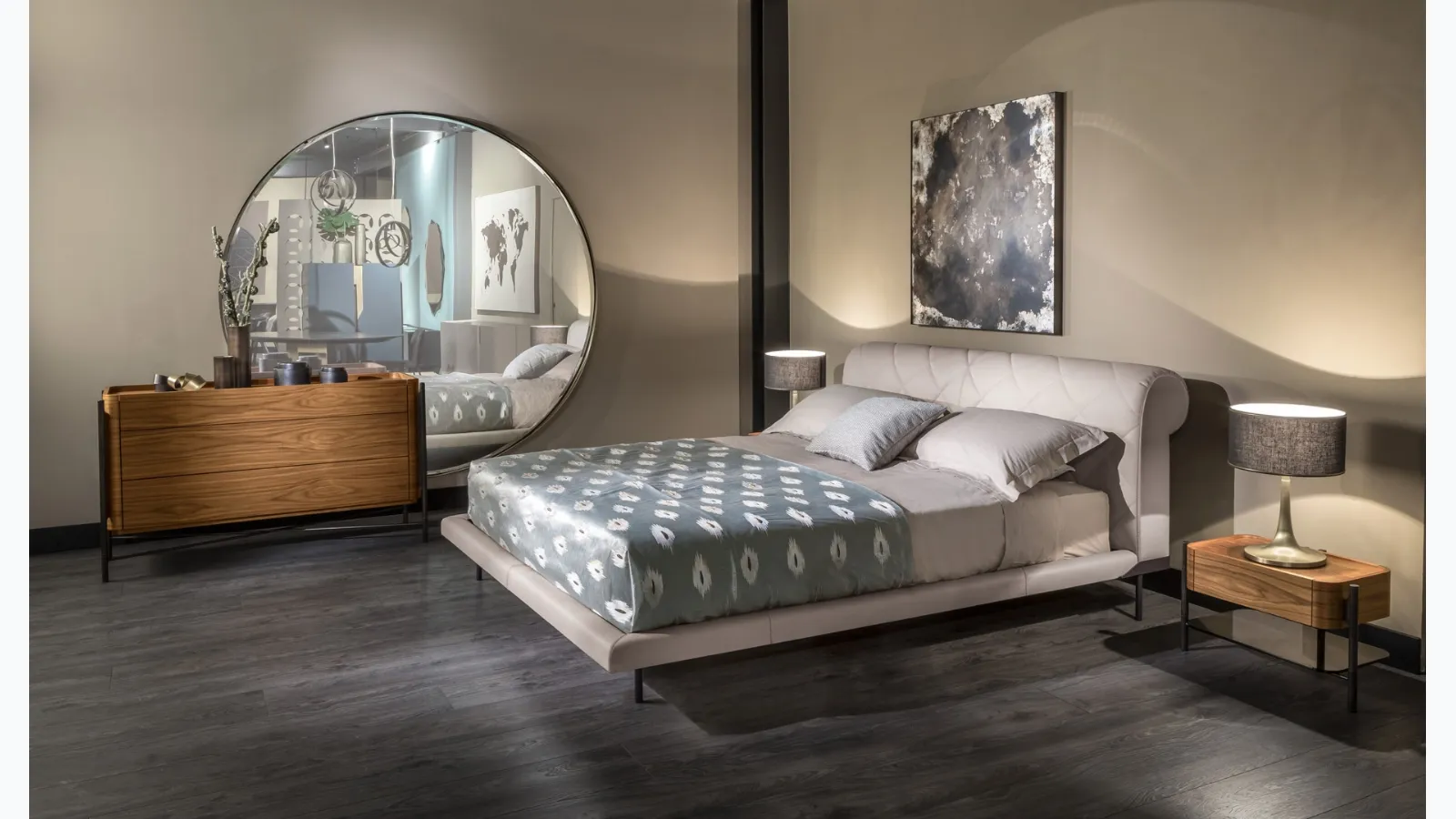 Quilted leather bed Gregory by Cantori.
