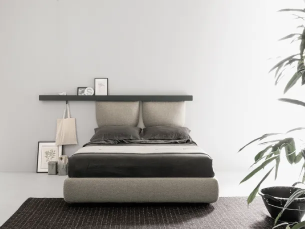 Upholstered fabric bed Groove Zip by Caccaro.