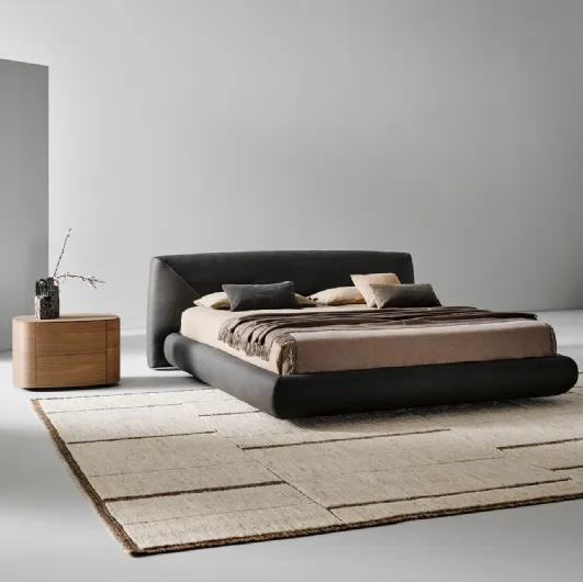 Holden leather bed by Bonaldo