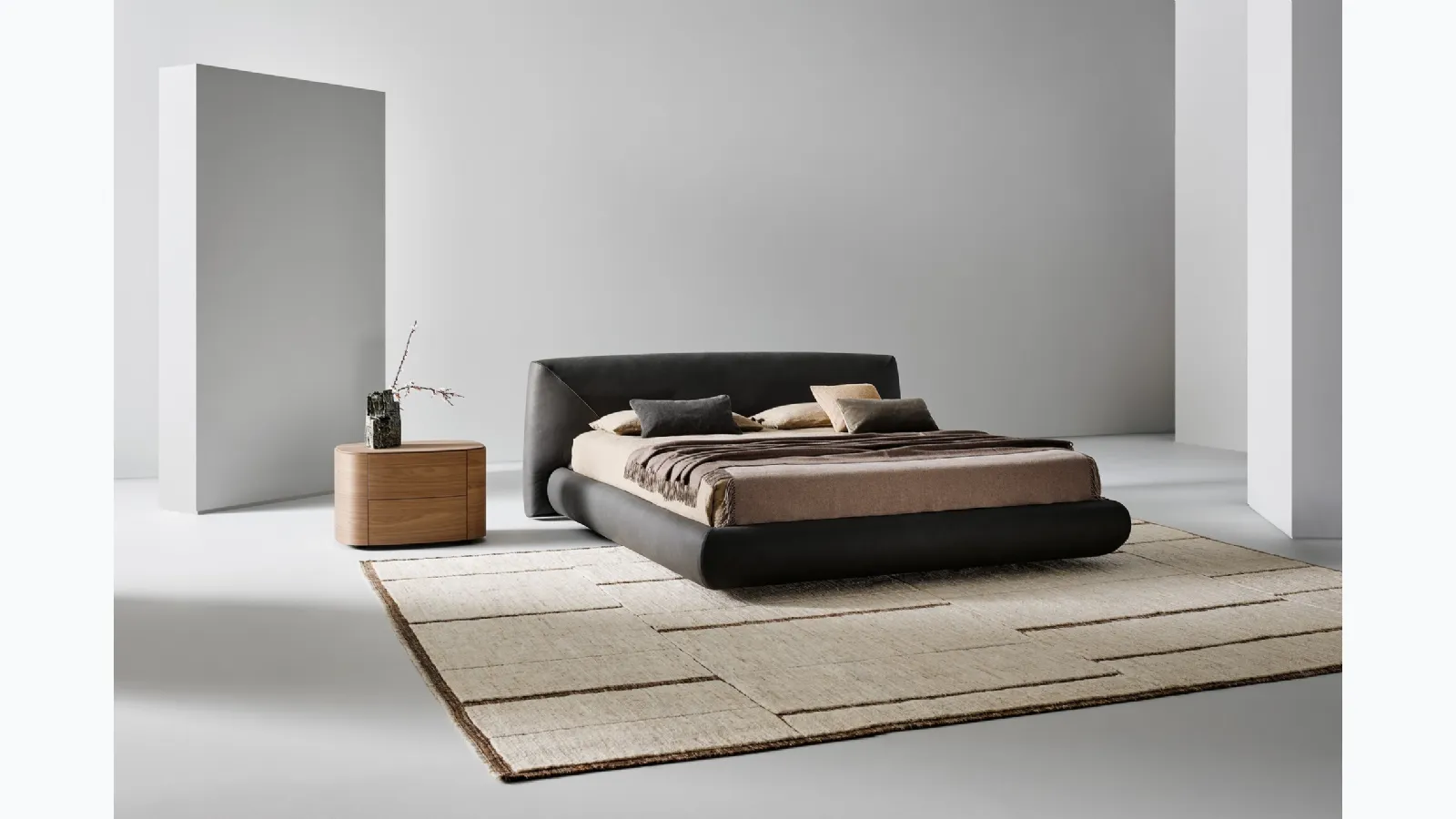 Holden leather bed by Bonaldo