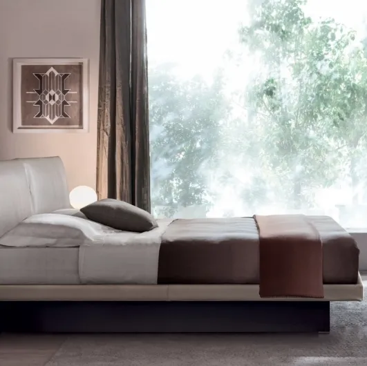 Leather bed with storage box Honey by Molteni&C.