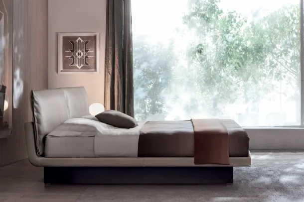 Leather bed with storage box Honey by Molteni&C.