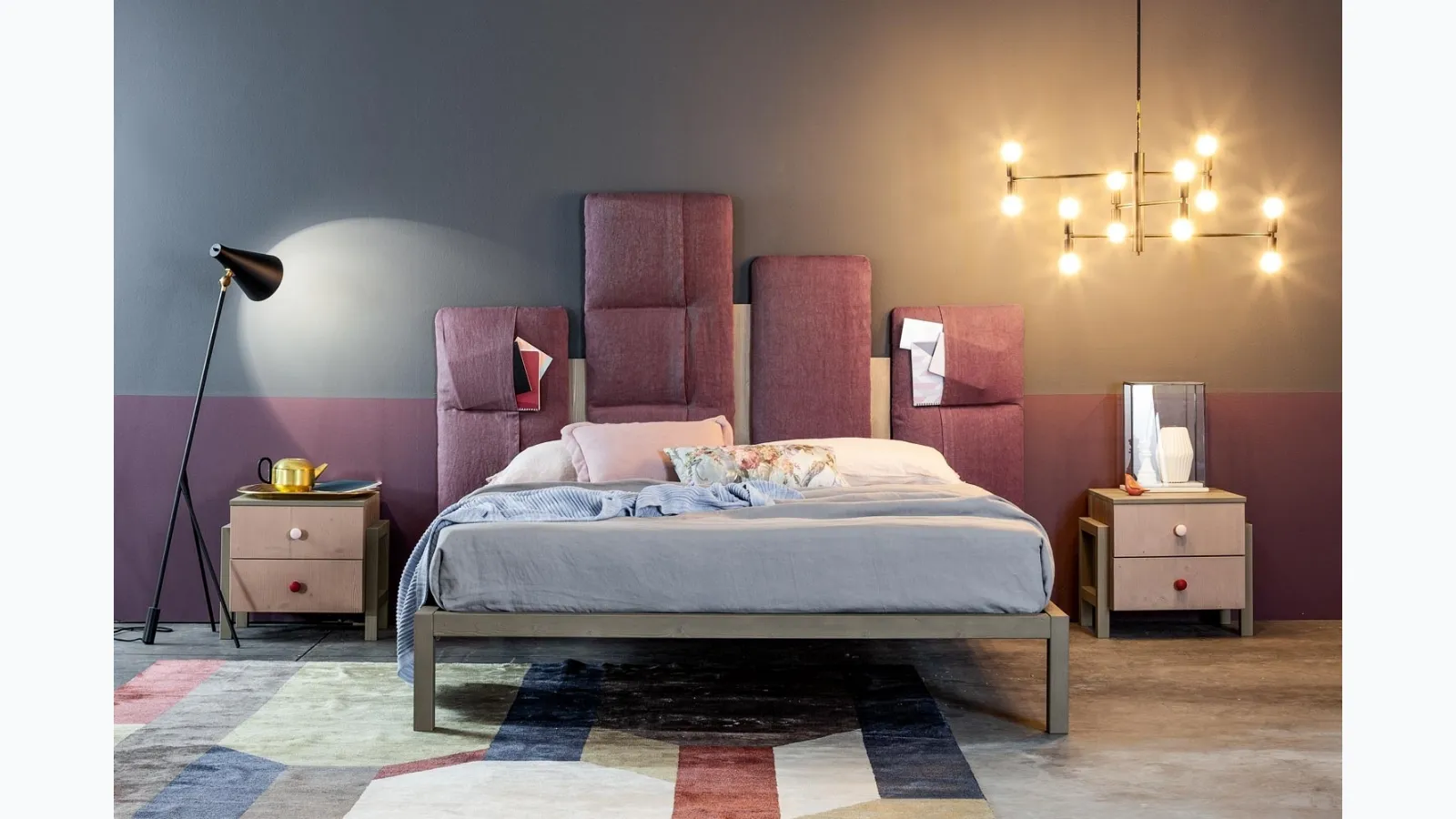 Indio bed with padded headboard by Callesella.