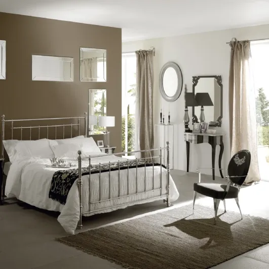 English double bed by Cantori