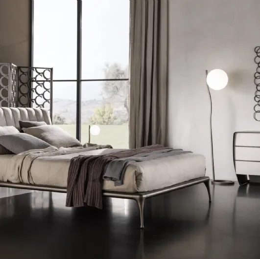 Single bed with upholstered headboard and vertical quilting Iseo by Cantori.