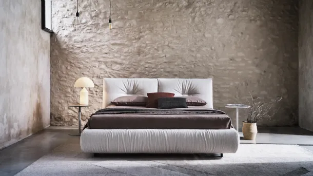 Upholstered fabric bed Kumo by Twils.