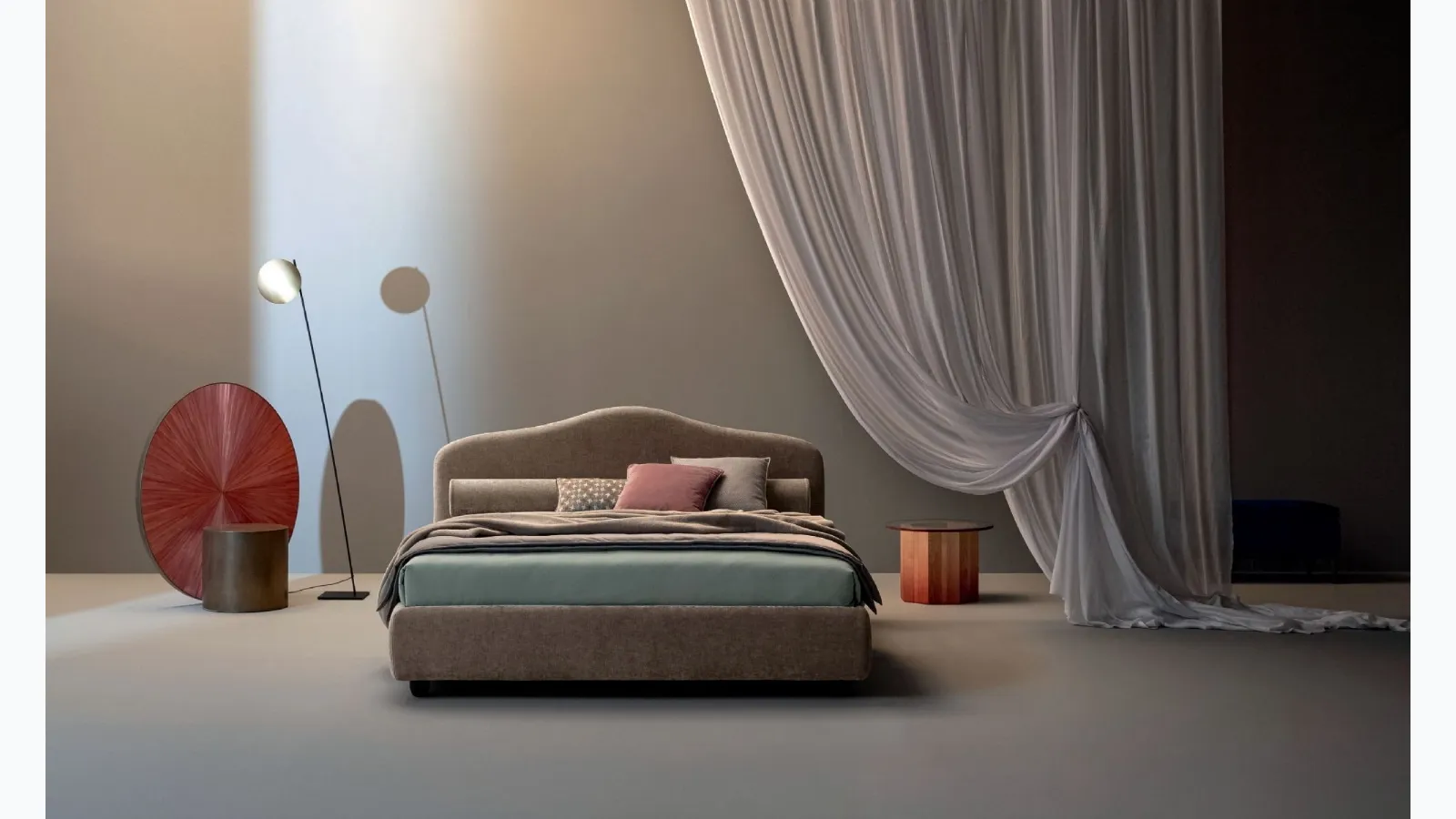 Fabric bed with shaped headboard Medea by Twils