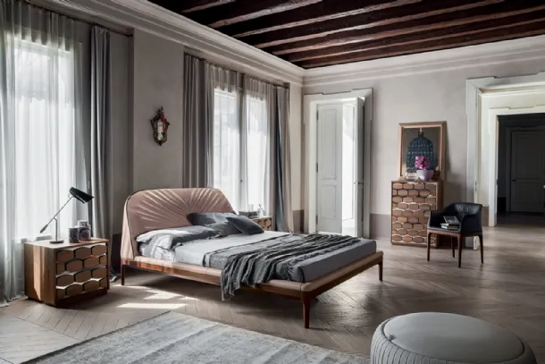Michelangelo bed with a headboard by Tonin Casa.