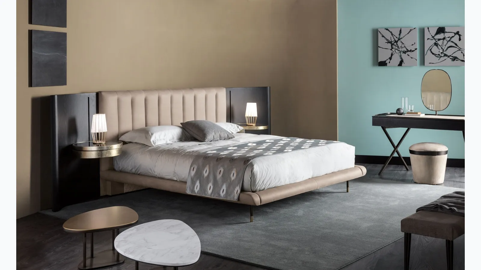 Bed with wooden headboard and Mirage leather by Cantori