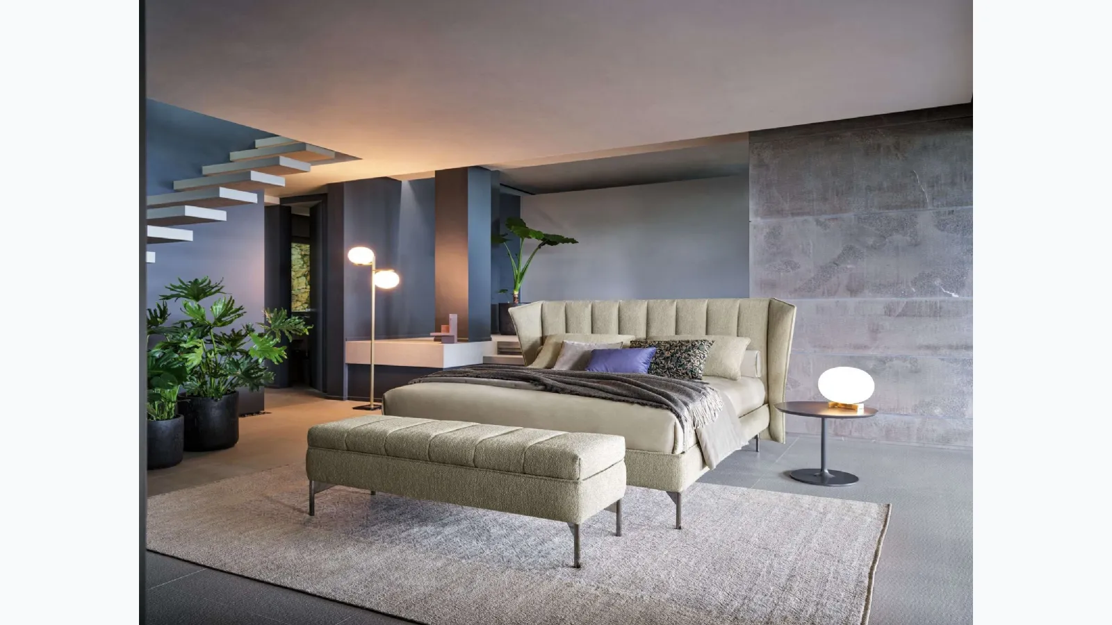 Fabric bed with quilted headboard Opéra Fleur by Twils.