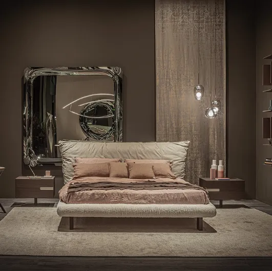 Design bed Pascal in leather and fabric by Cattelan Italia.