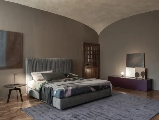 Bed with high headboard Rails by Flexteam