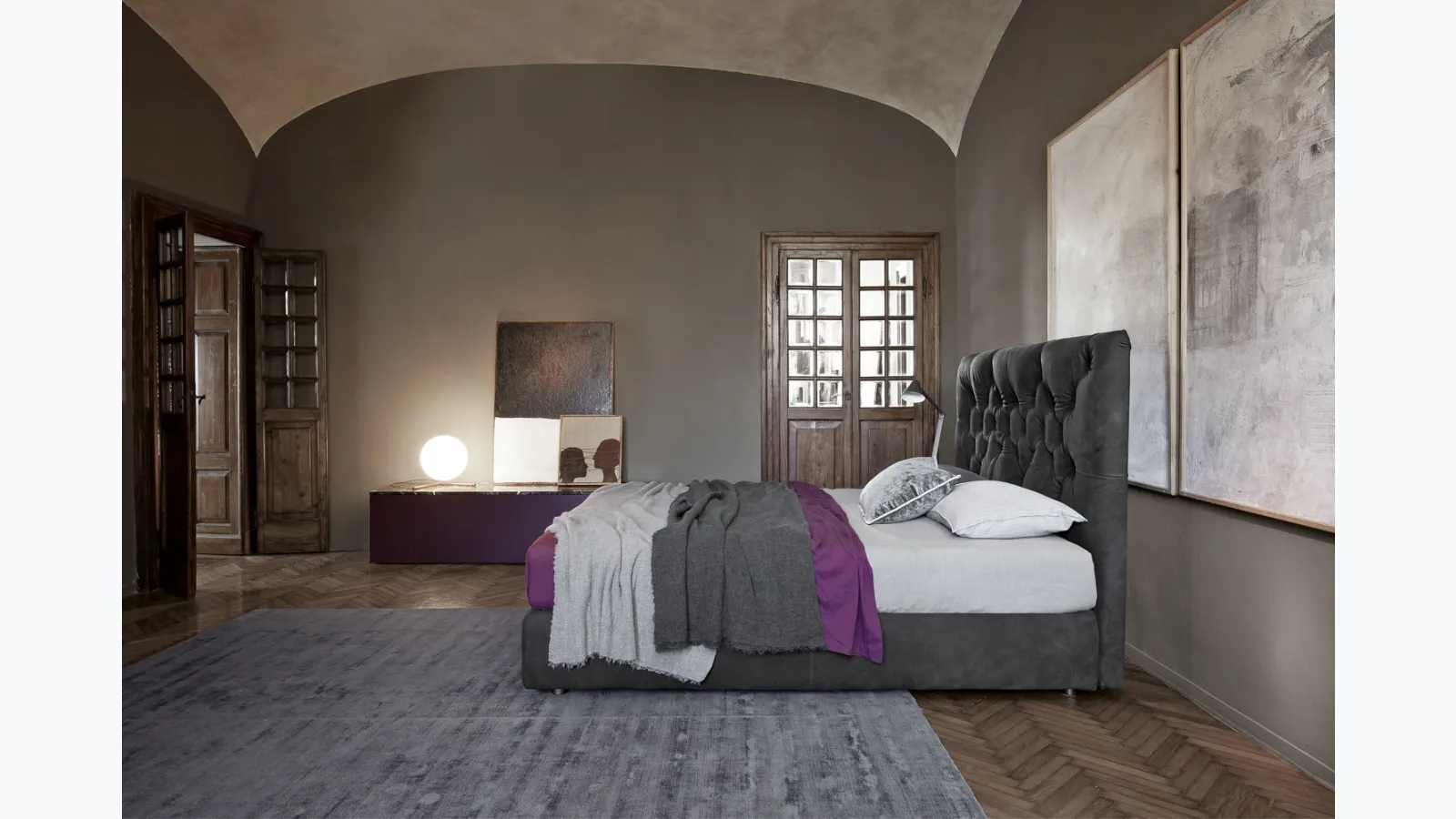 Random leather bed by Flexteam