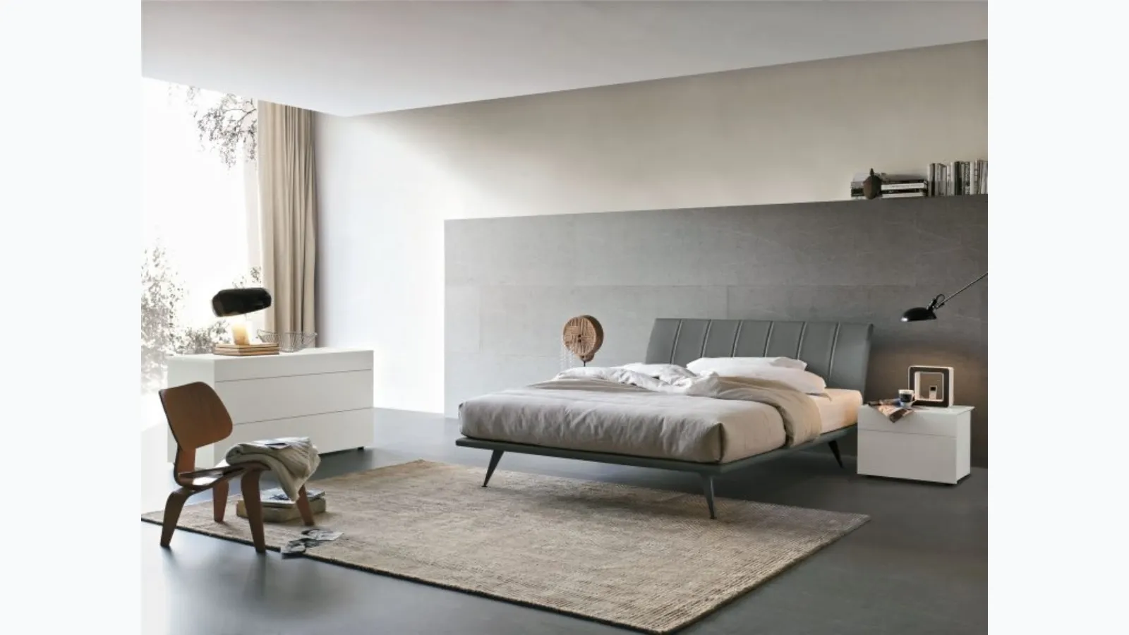 Tomasella's Seven Bed