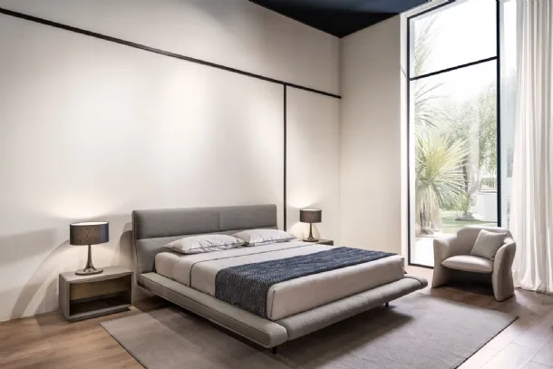 Sharon bed in linen fabric by Cantori.