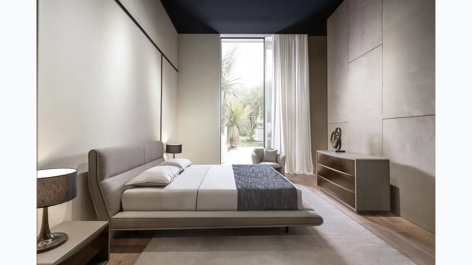 Sharon linen fabric bed by Cantori