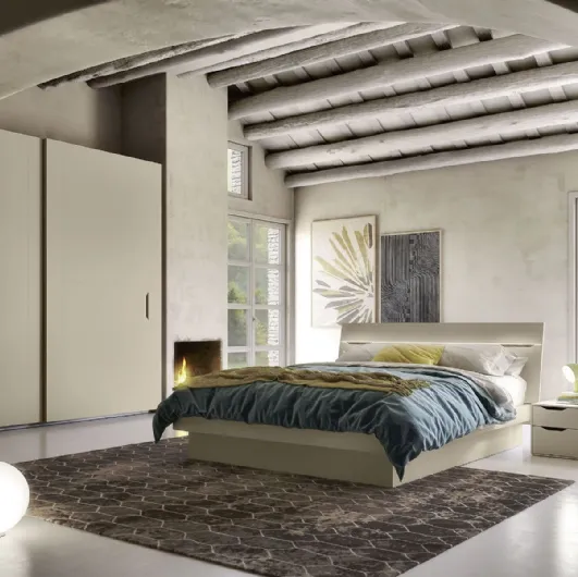 Double bed with illuminated headboard with S75 Street Led.