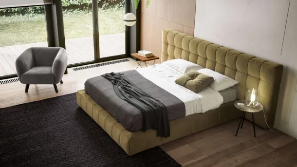 Quilted velvet bed with headboard Terence XL by Valentini.