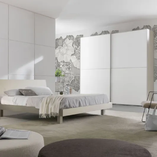 Bed with Thaiti S75 headboard