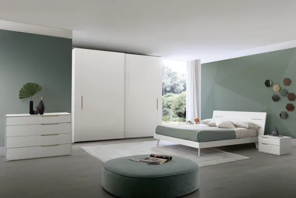 White matte finished bed with Time Led headboard by S75.