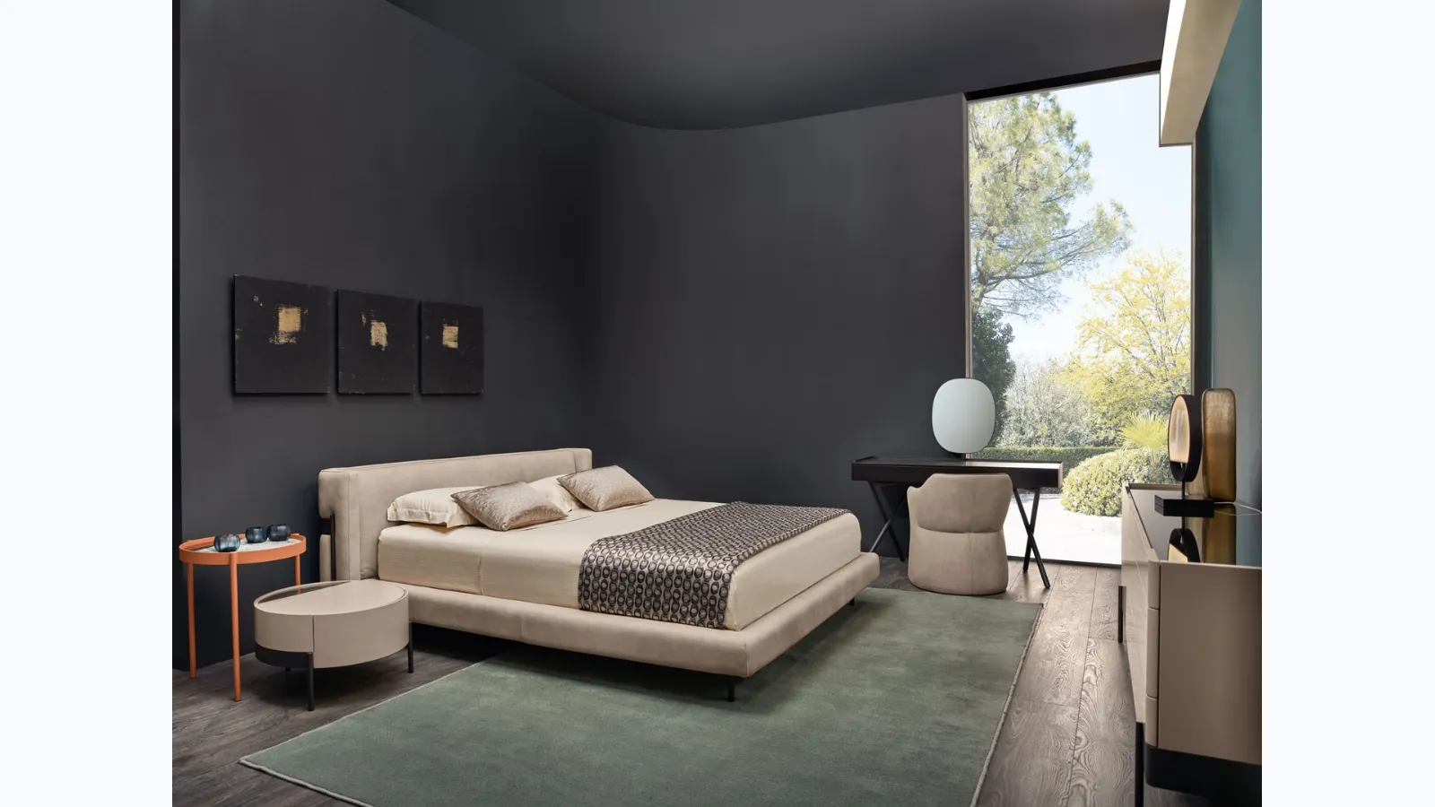 Cantori's Valley leather bed.