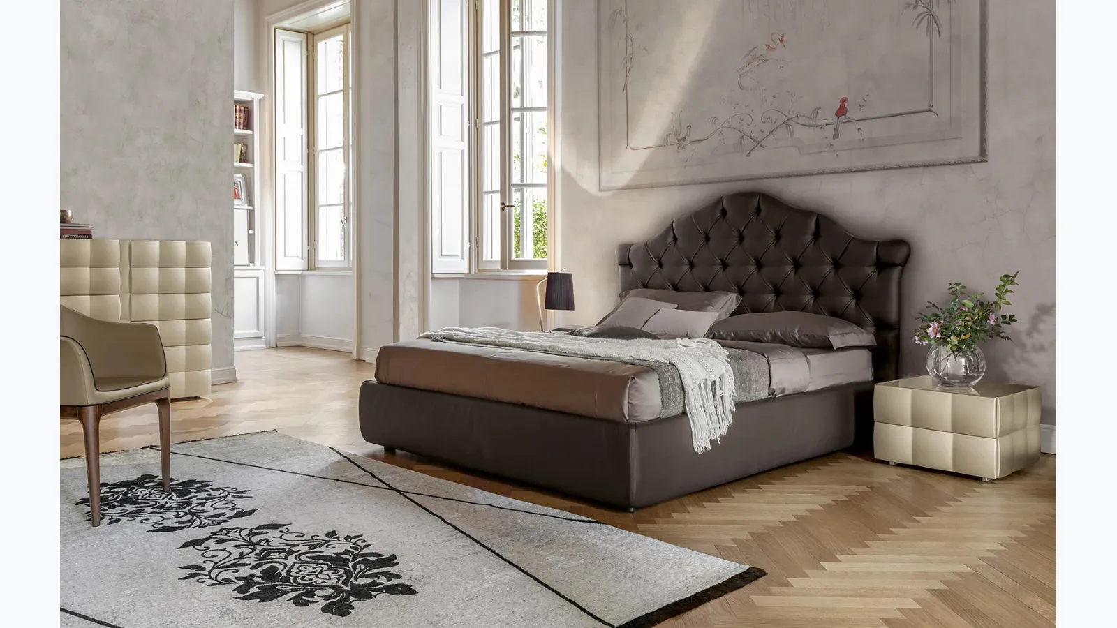 Venetian leather bed by Tonin Casa