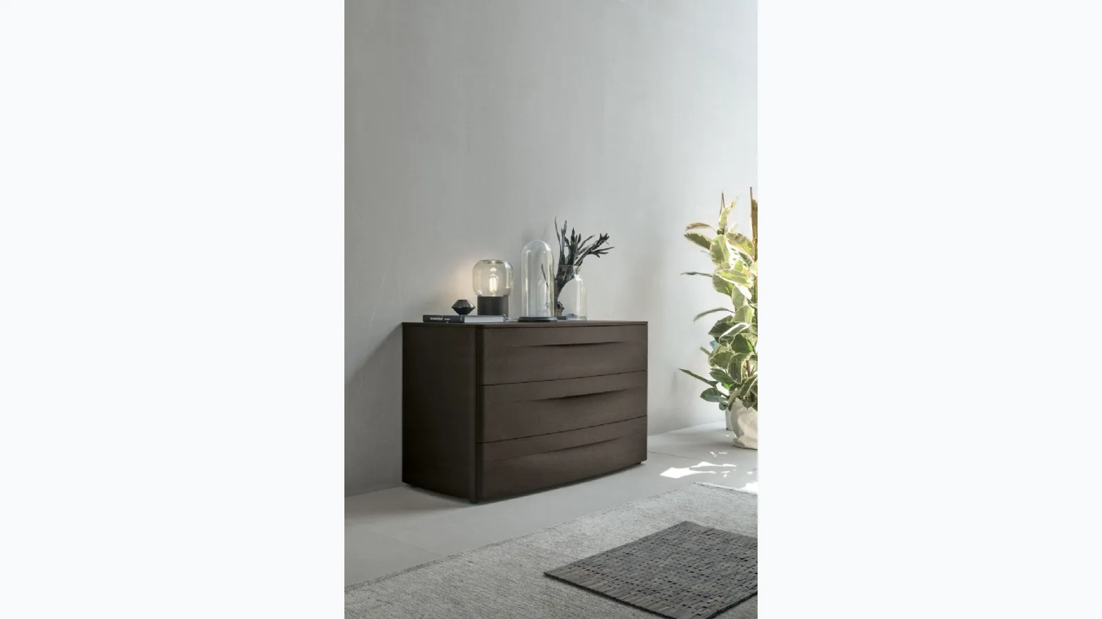 Bogart chest of drawers by Tomas