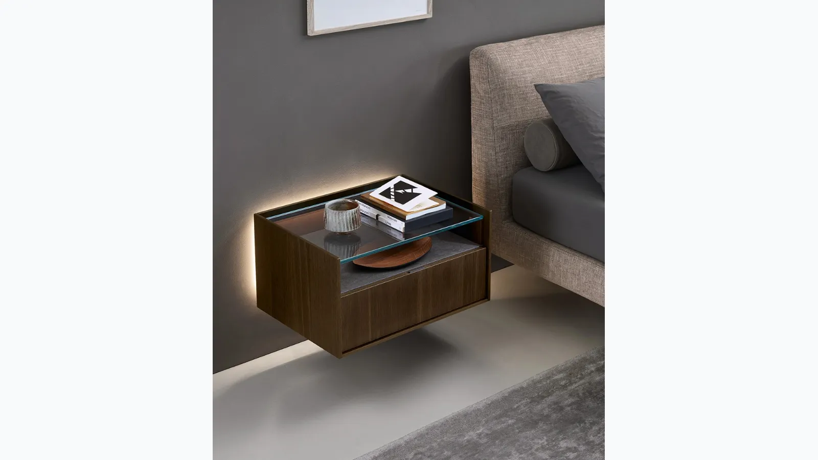 Cabaret Glass bedside table by Sangiacomo