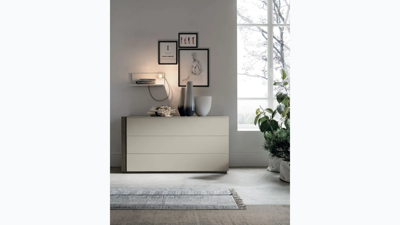 Capitol lacquered dresser by Tomasella.