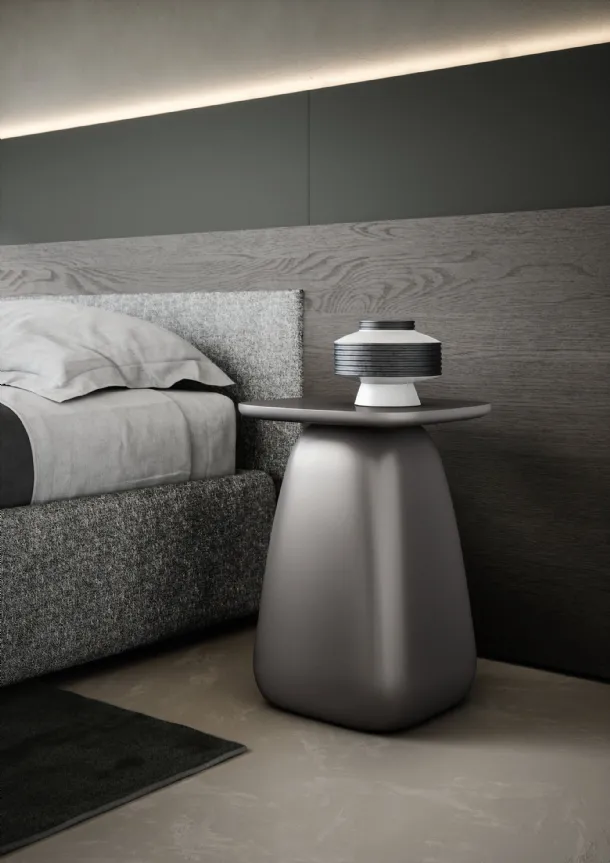 Cliff bedside table in lacquered polyurethane by Novamobili.