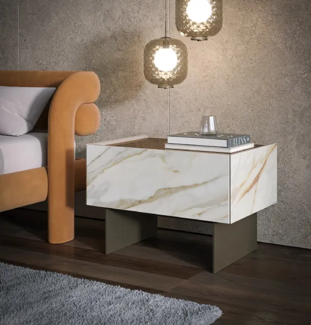 Bedside table Cristalia in printed glass by Tonin Casa
