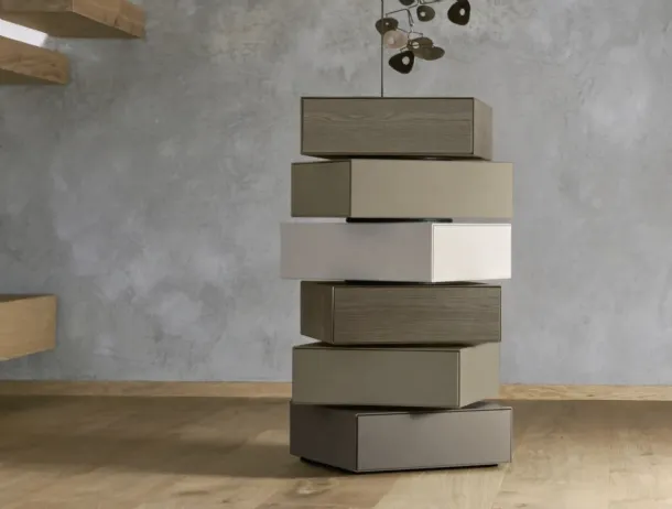 Domino Giro lacquered and wood chest of drawers by Sangiacomo.