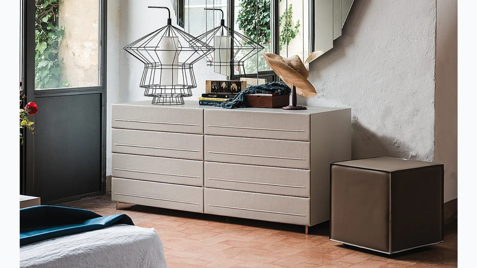 Dyno wooden dresser covered in Cattelan Italia leather.