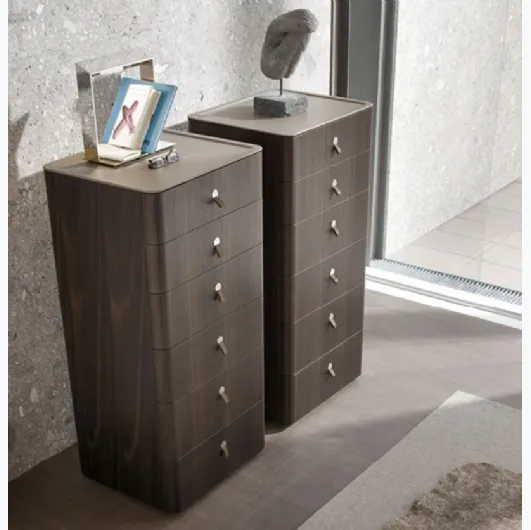 Kube chest of drawers in Oak by Alivar