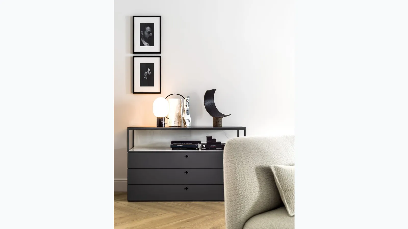Novamobili's Square chest of drawers