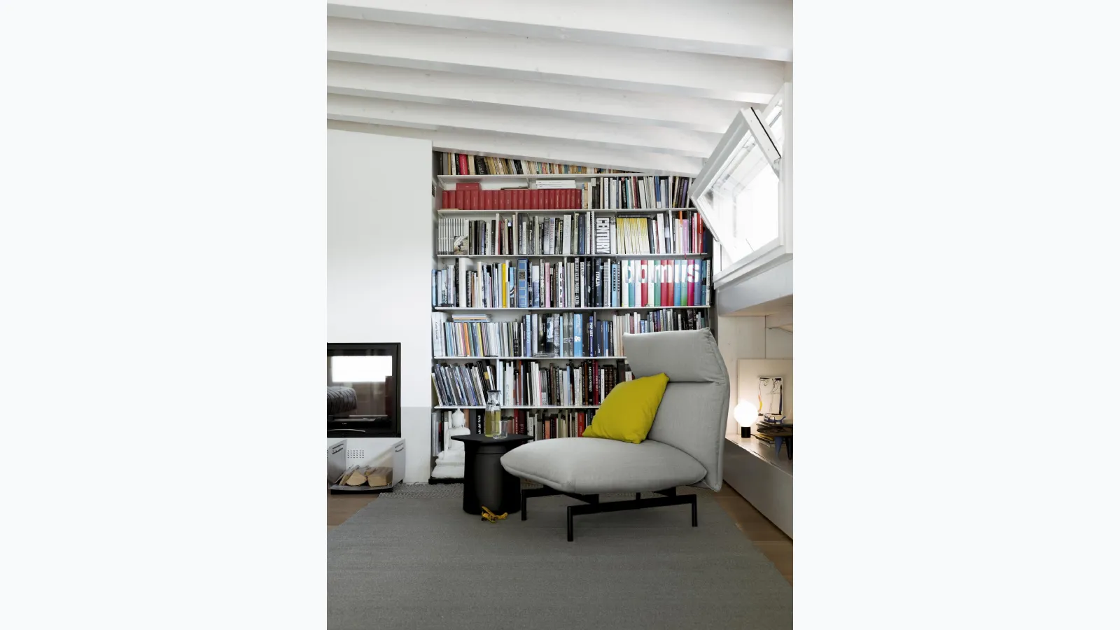 Dot Library by Kristalia