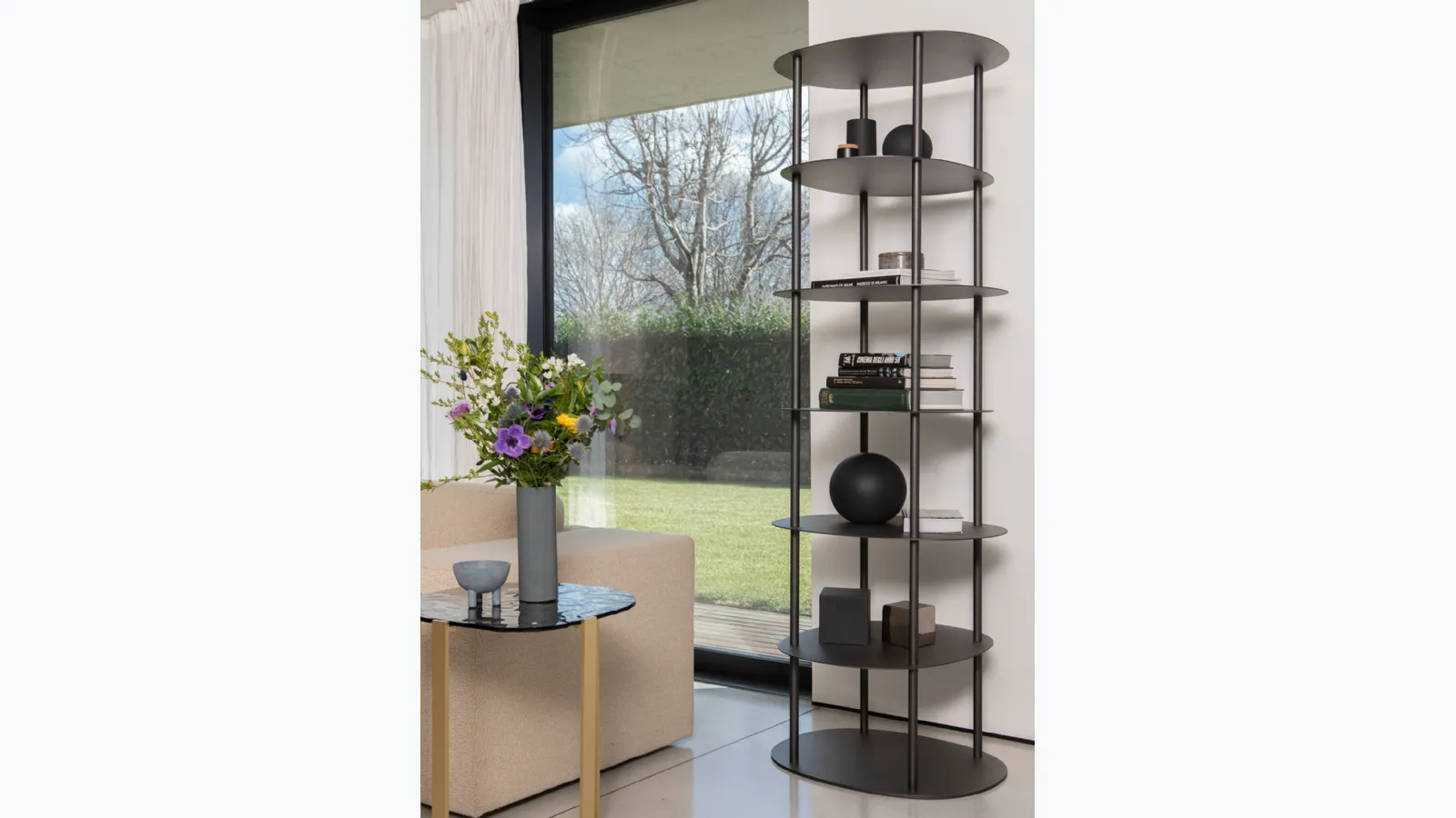 Freestanding Oasi bookcase by Tonin Casa