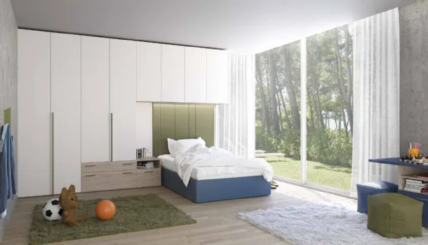 Open 13 S75 bridge bedroom