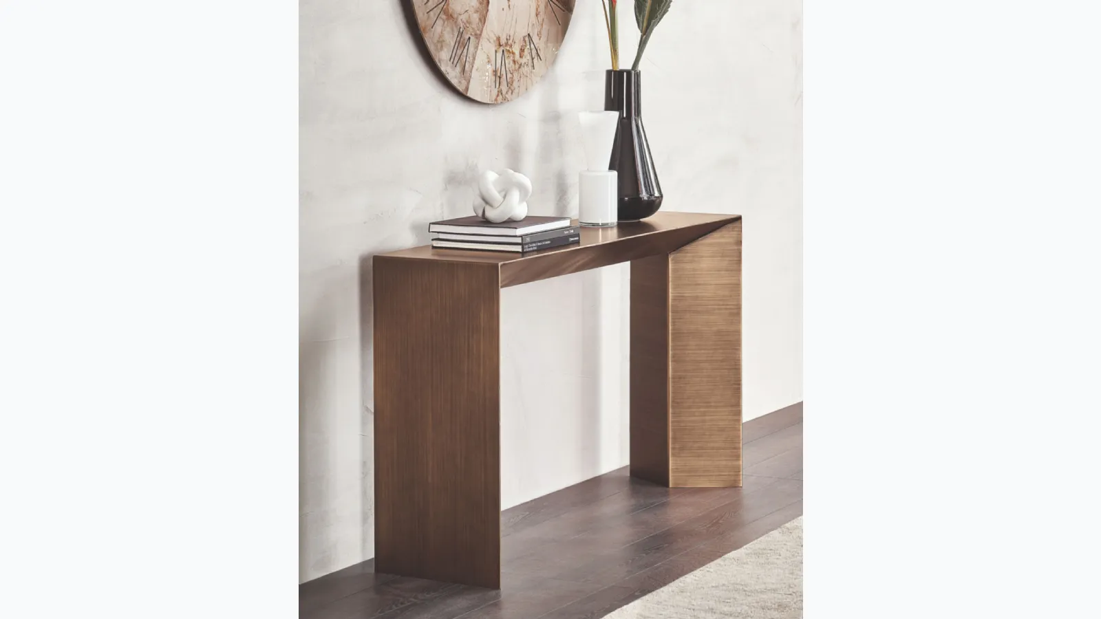Minimal console entry console in painted and brushed metal by Riflessi.