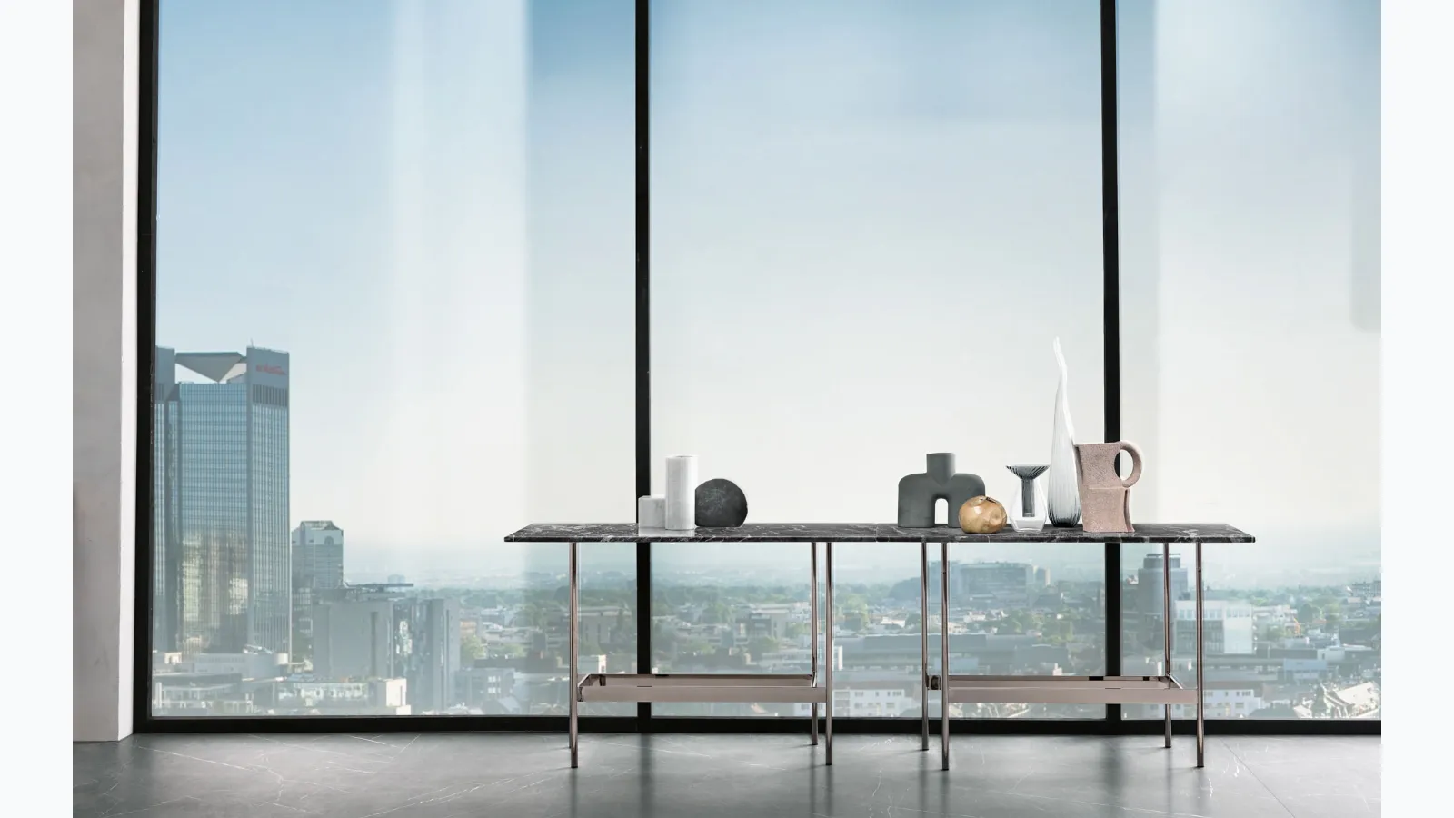 Entrance mobile Waves with marble top by Fiam.