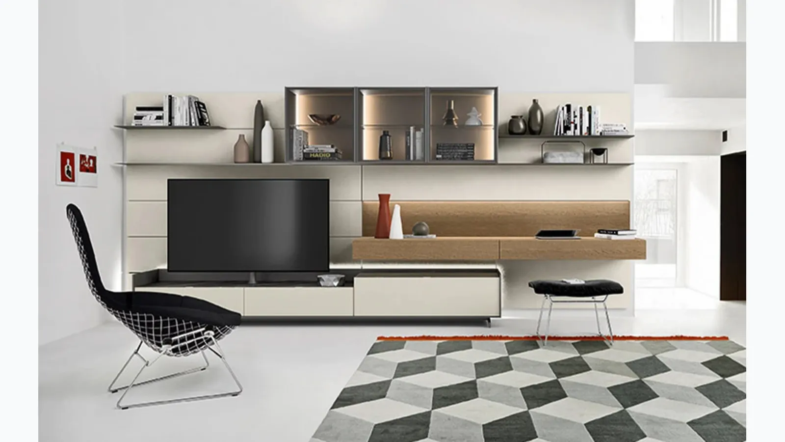 Cabaret Step fitted wall unit by Sangiacomo