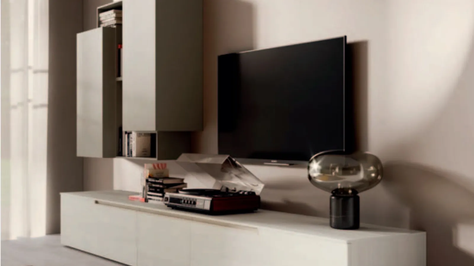 Wall unit in textured and melamine finish Day 05 by Orme