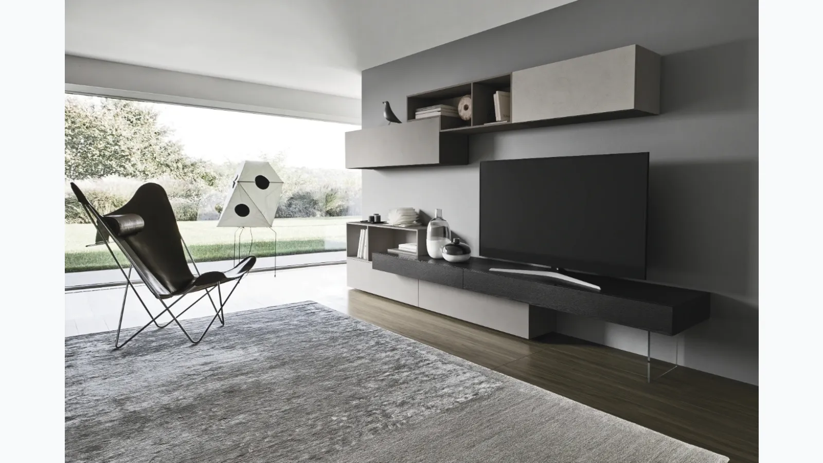 Lampo 029 wall unit by Sangiacomo.